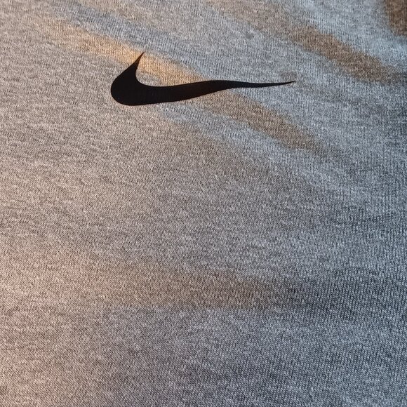 The Nike Tee - grey - Picture 3 of 4